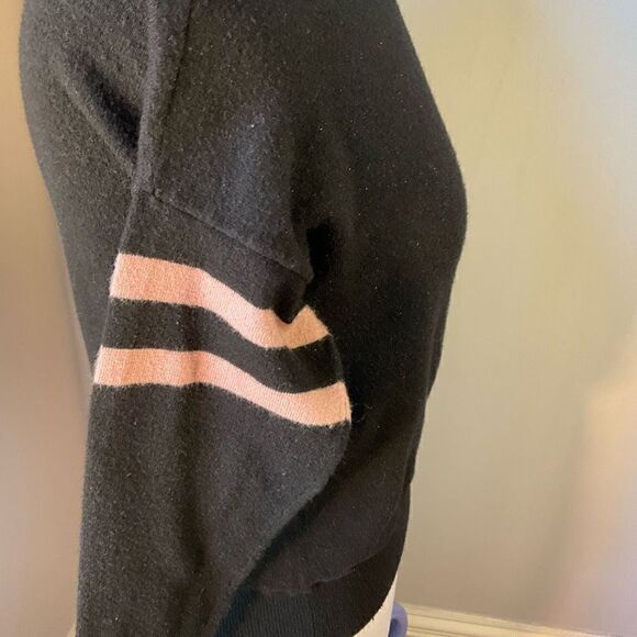 Vintage Guess Jeans Sweater, Black and Pink, XS. - Picture 7 of 10